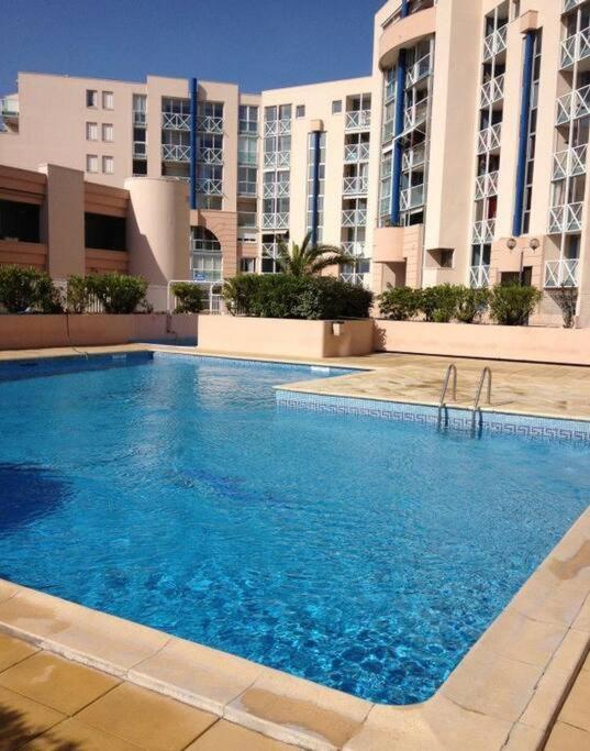 Apartment Le Marty 53 Un Balcon Sur La Centre Historique Sete