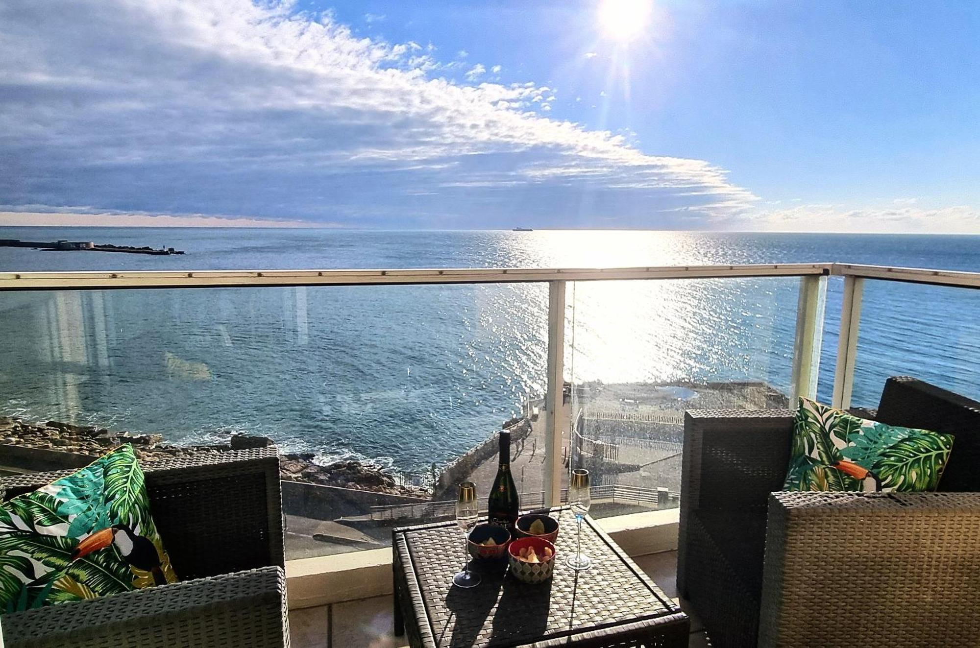 Le Marty 53 Un Balcon Sur La Centre Historique *